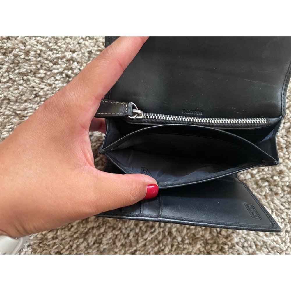 Coach Wallet - Picture 7 of 9
